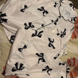 Black and White Bow Pajama Set
